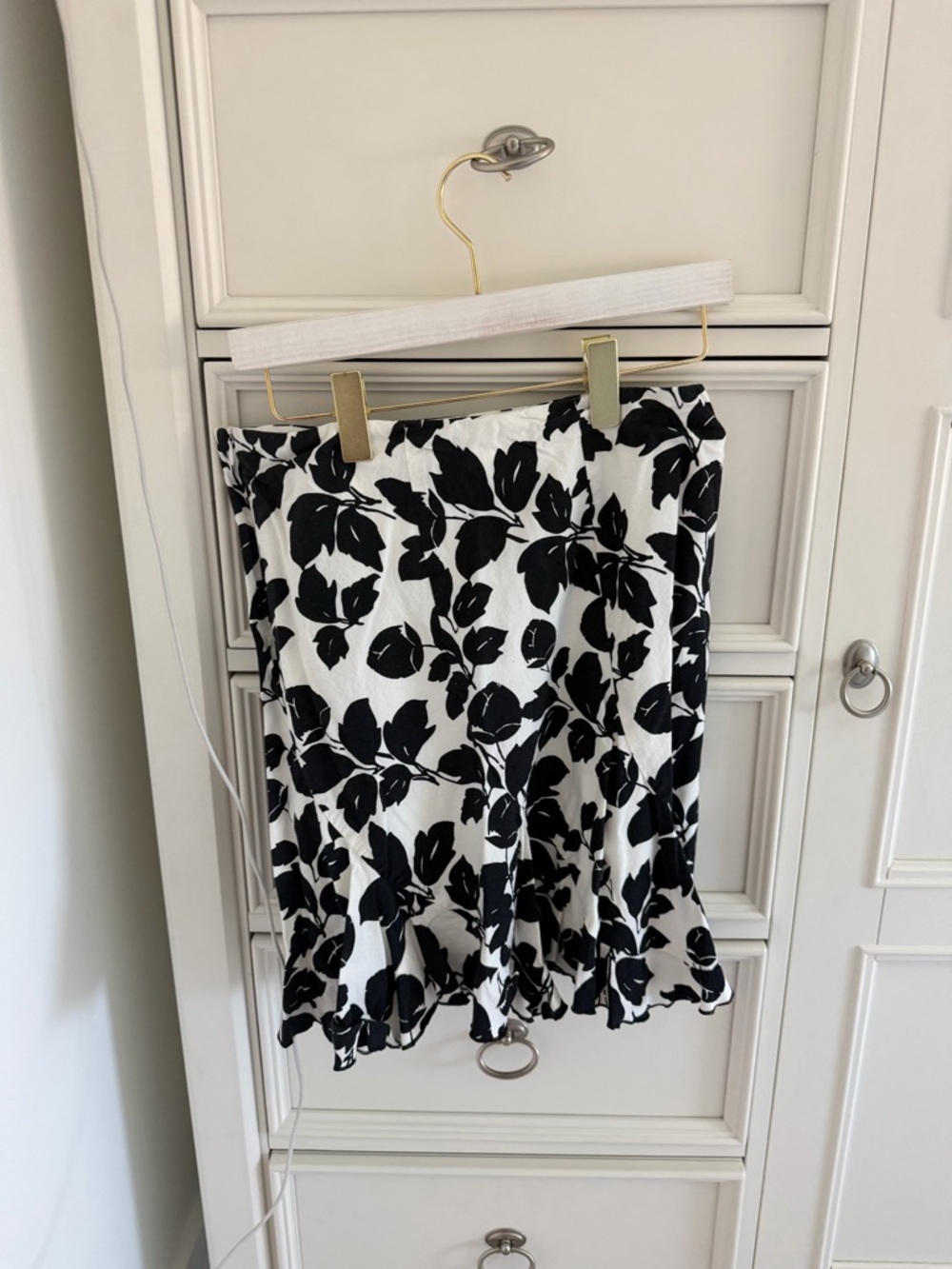 White House Black Market Black & White Floral Skater Skirt